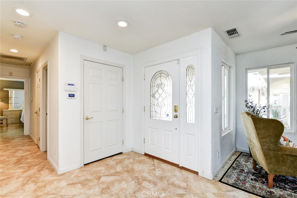 MLS #OC25184168 image #6