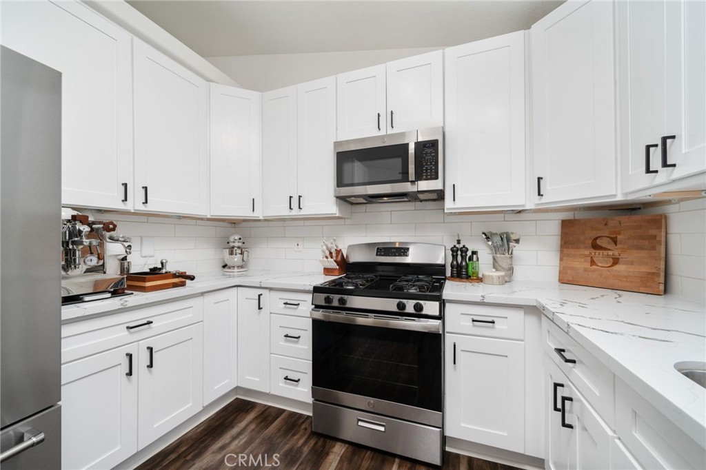 MLS #OC25187555 image #3