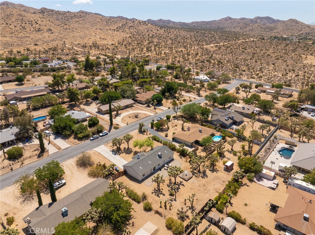 MLS #OC25187555 image #40