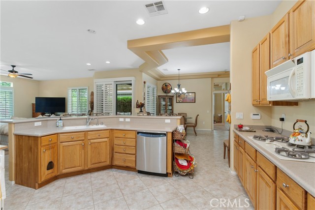 MLS #OC25189909 image #19