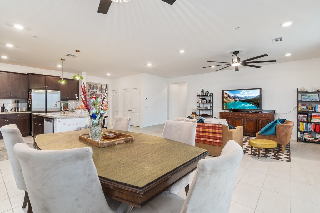 MLS #OC25190034 image #12