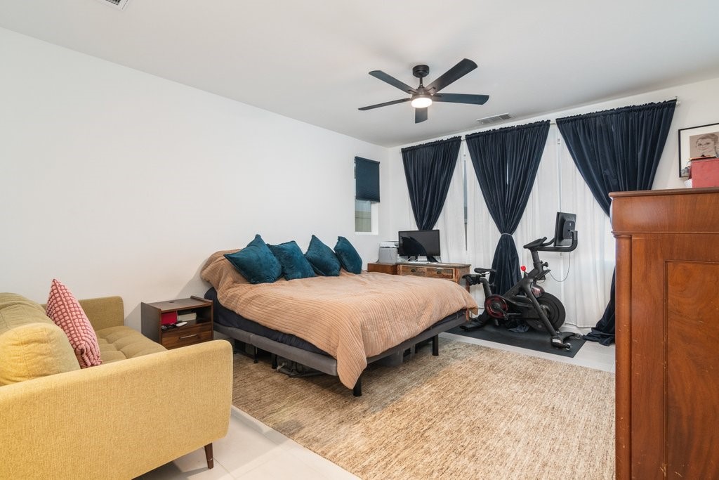 MLS #OC25190034 image #13