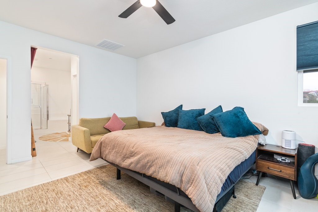 MLS #OC25190034 image #15