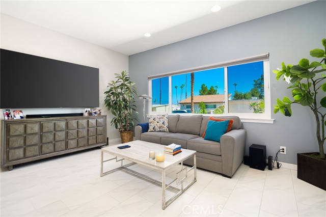 MLS #OC25190194 image #14