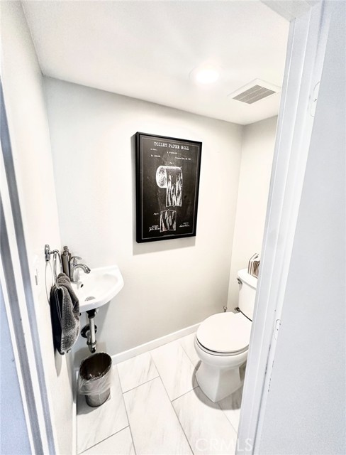 MLS #OC25190194 image #20