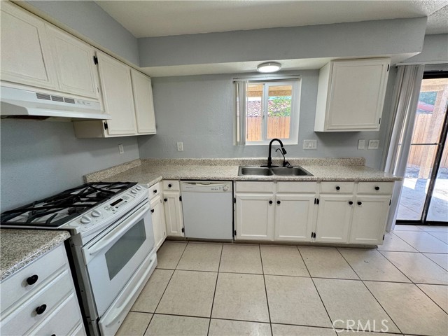 MLS #OC25192890 image #8