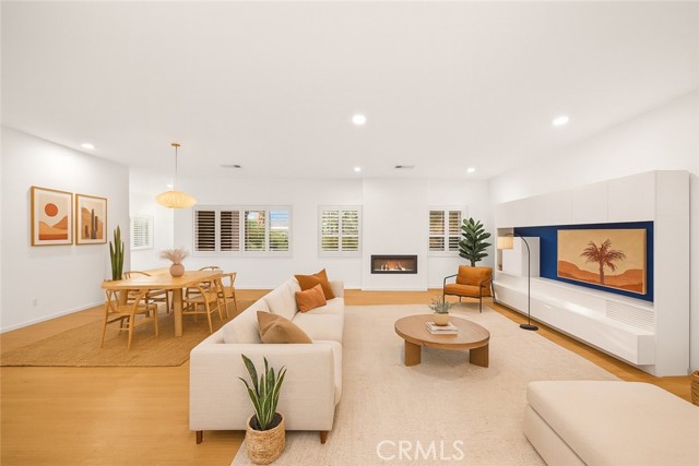 MLS #OC25193559 image #1