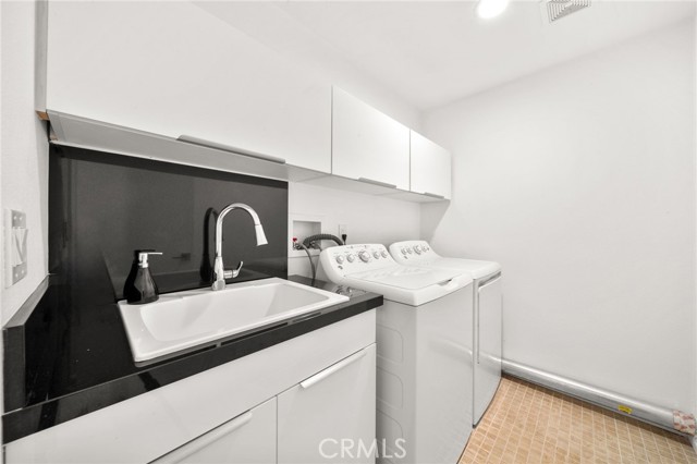 MLS #OC25193559 image #11