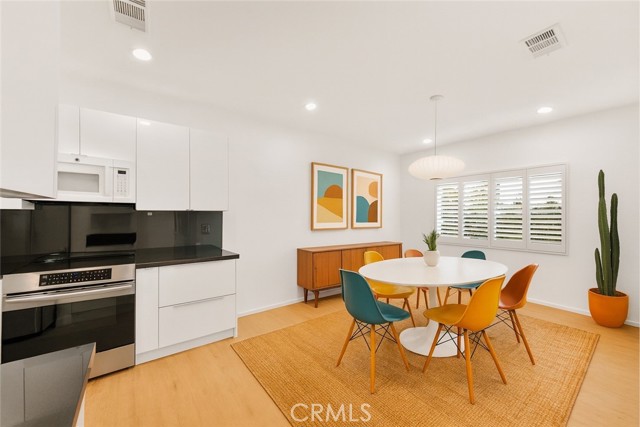 MLS #OC25193559 image #5