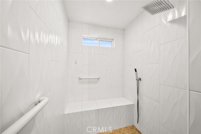 MLS #OC25193559 image #9