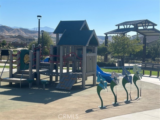 MLS #OC25193636 image #31