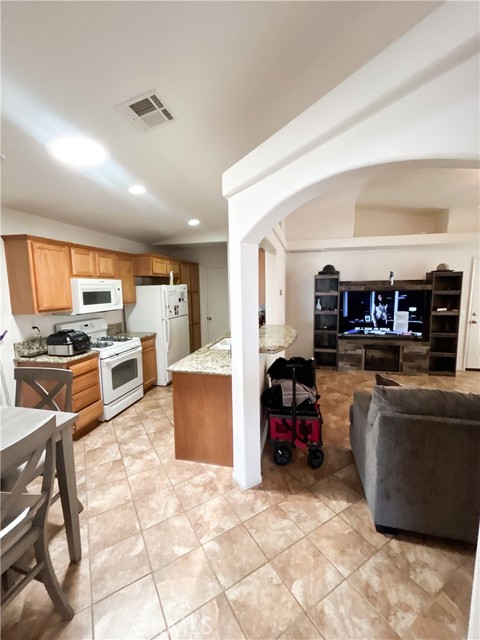 MLS #OC25194547 image #16