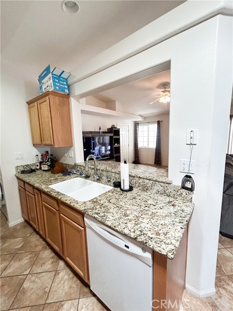 MLS #OC25194547 image #17