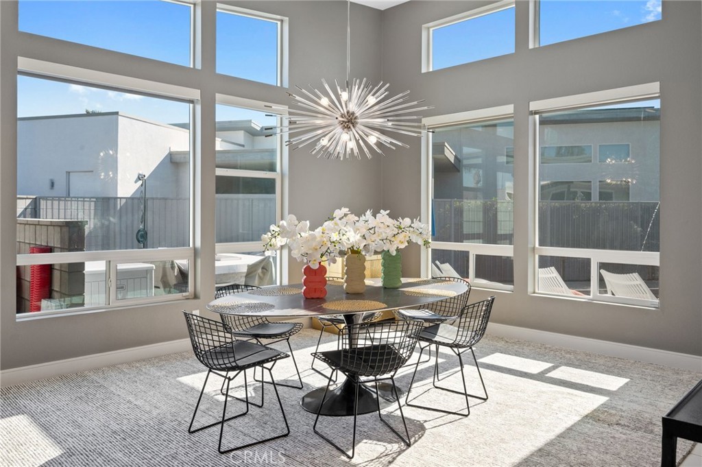 MLS #OC25196822 image #4