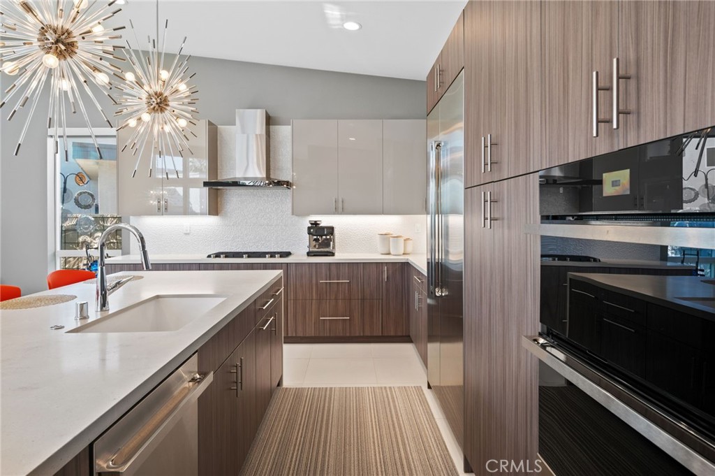 MLS #OC25196822 image #6