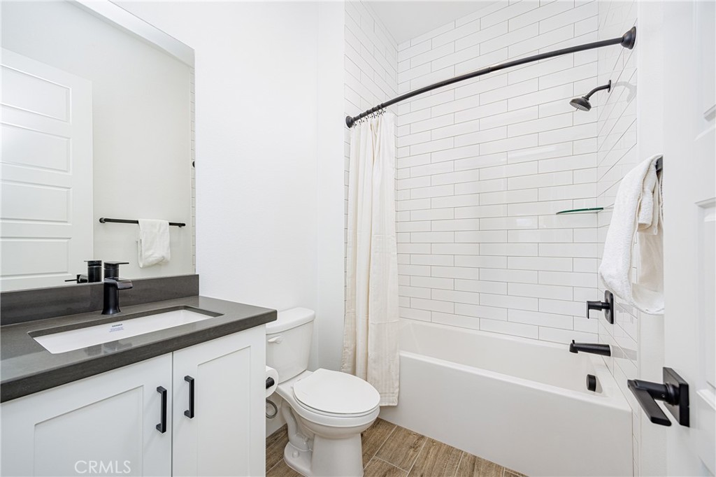 MLS #OC25197715 image #10