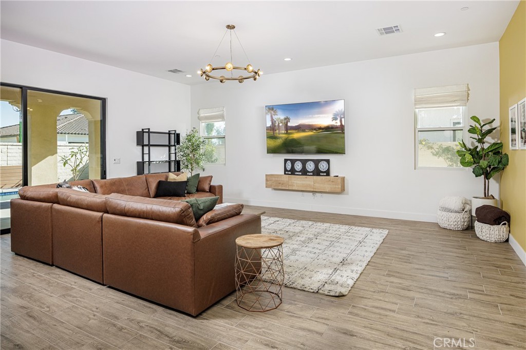 MLS #OC25197715 image #3