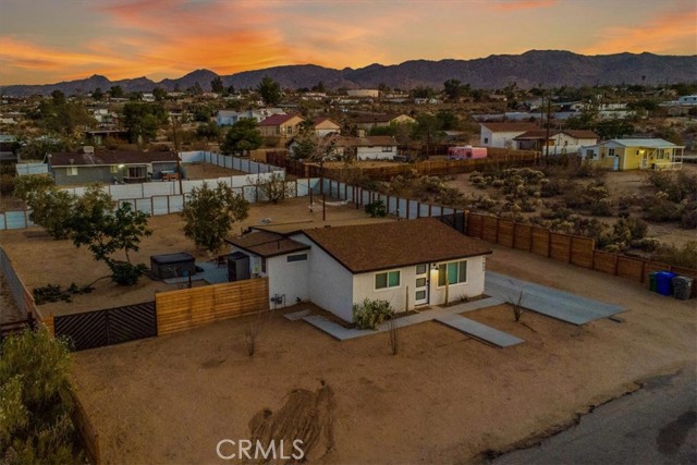 MLS #OC25198381 image #2