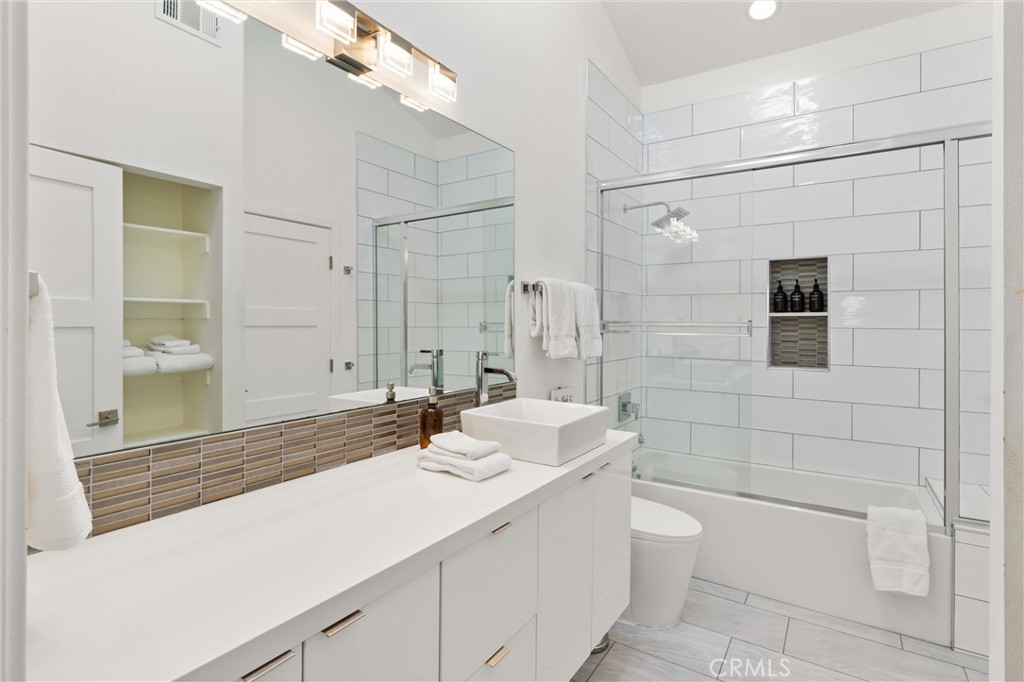 MLS #OC25199426 image #20