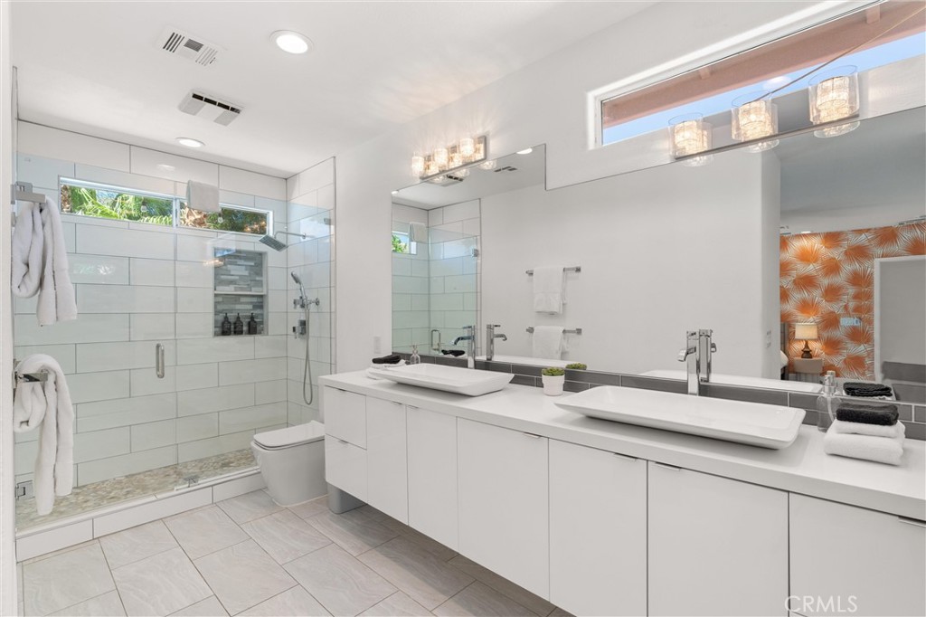 MLS #OC25199426 image #31