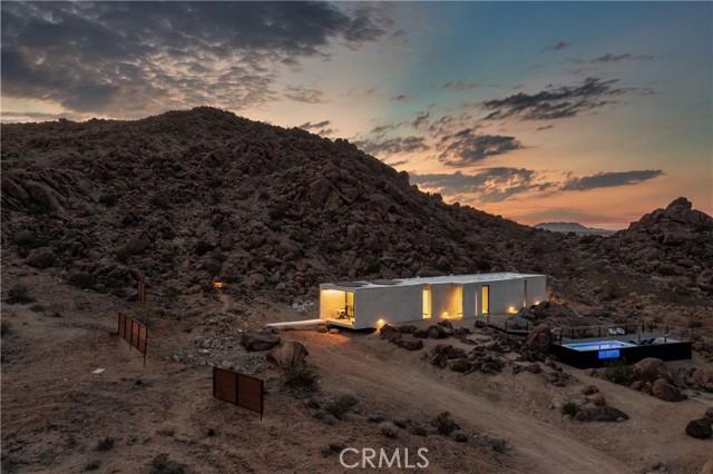 MLS #OC25206390 image #0