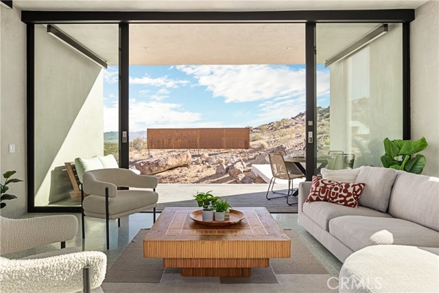 MLS #OC25206390 image #11