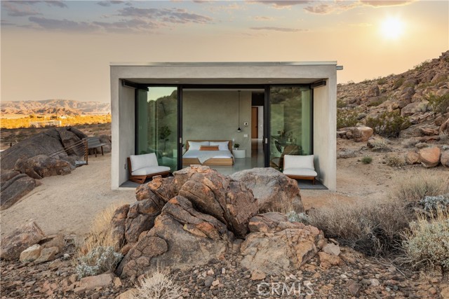 MLS #OC25206390 image #17