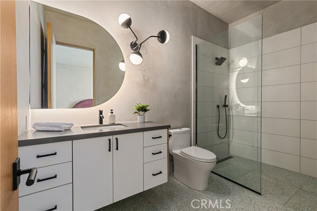 MLS #OC25206390 image #24