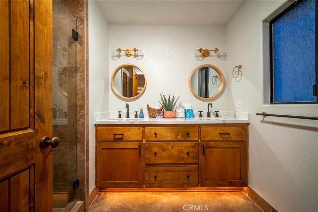 MLS #OC25206683 image #24