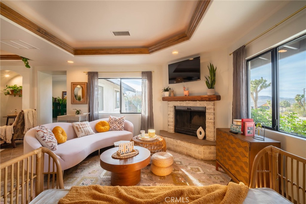 MLS #OC25206683 image #3