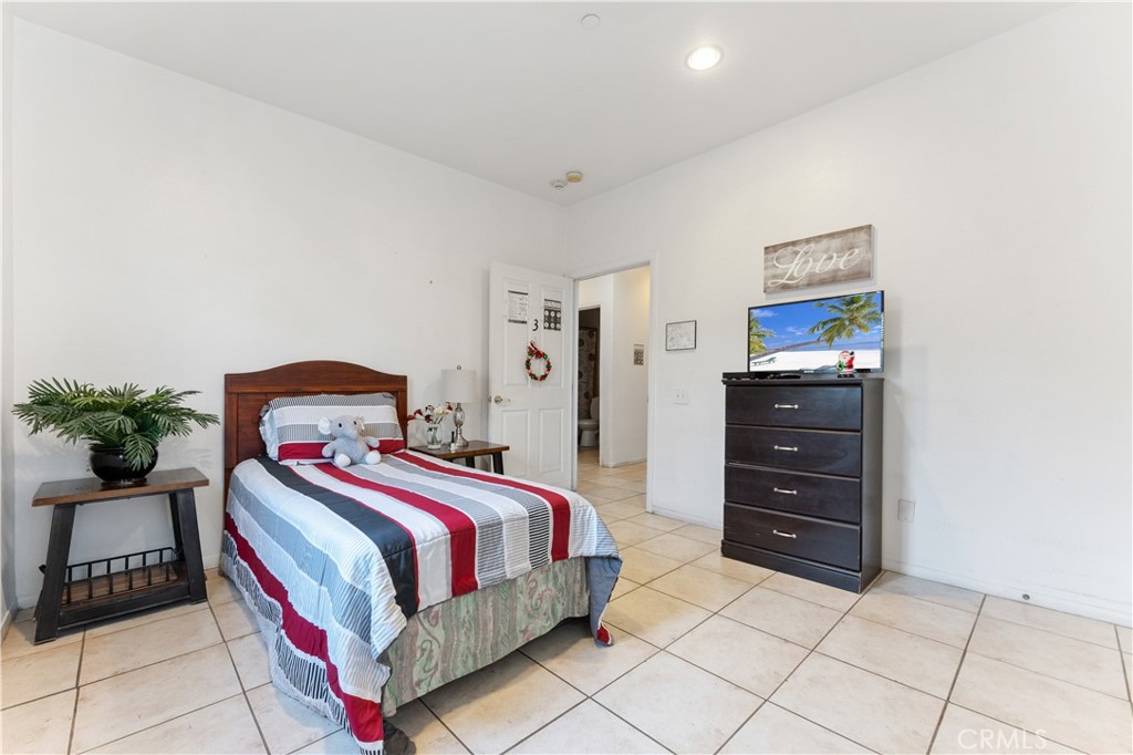 MLS #OC25213991 image #7