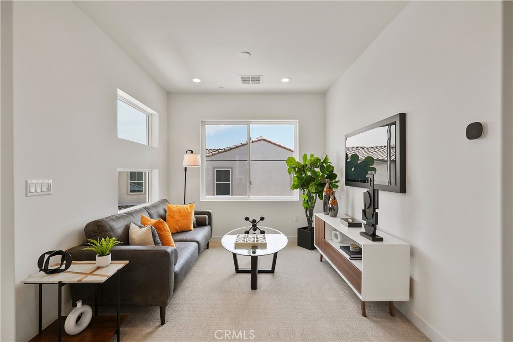 MLS #OC25215245 image #12