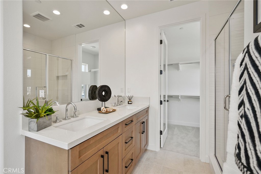 MLS #OC25215245 image #14