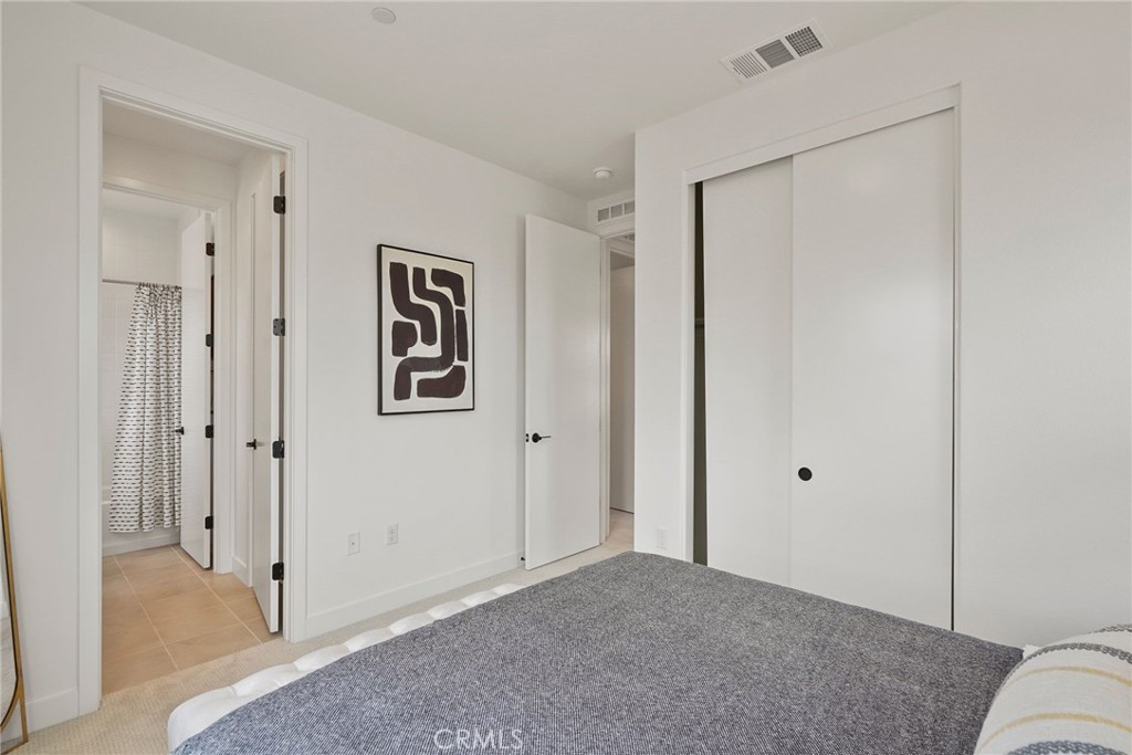 MLS #OC25215245 image #19