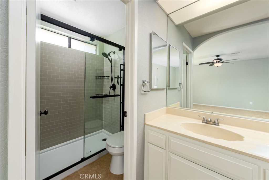 MLS #OC25215875 image #12