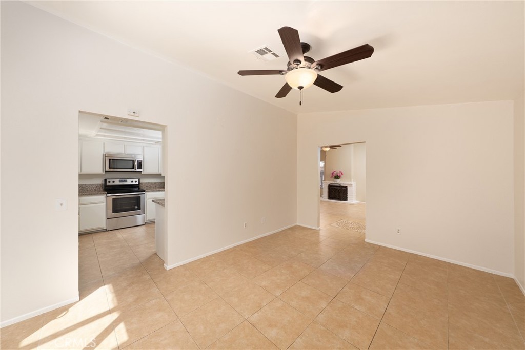 MLS #OC25215875 image #7