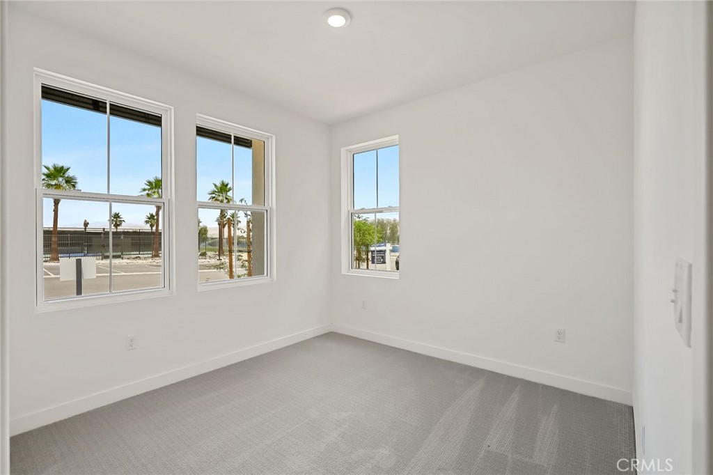 MLS #OC25216344 image #10