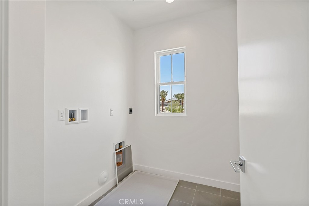 MLS #OC25216344 image #13