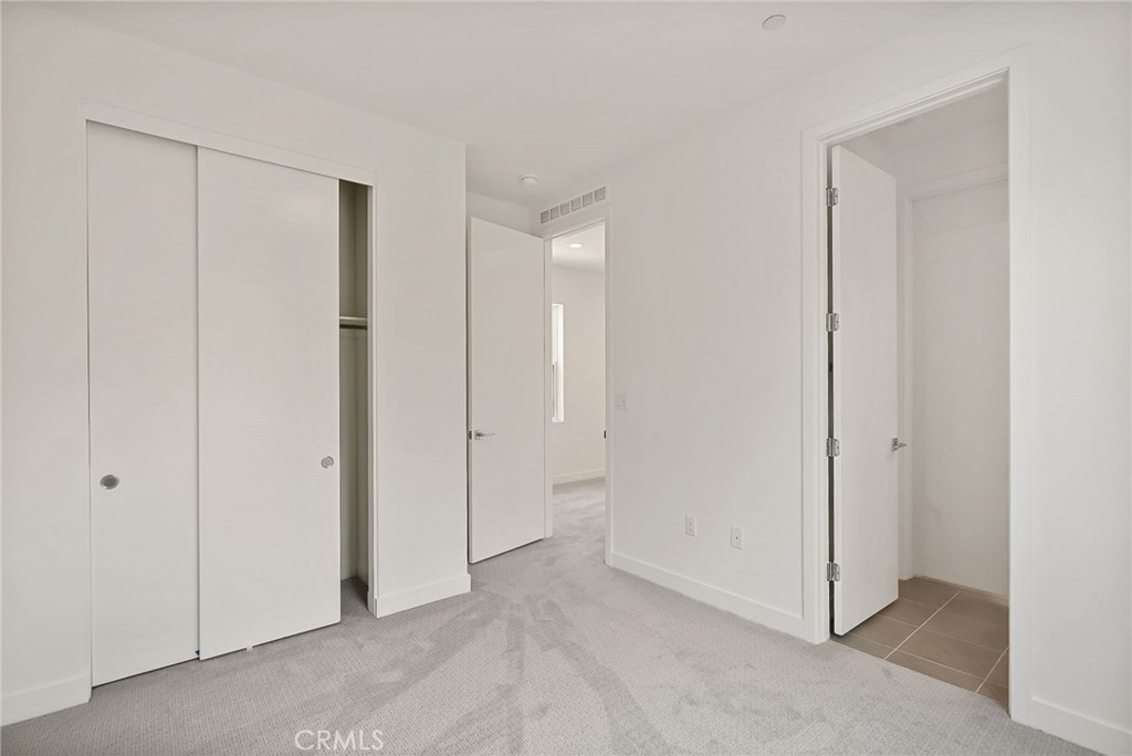 MLS #OC25216344 image #18