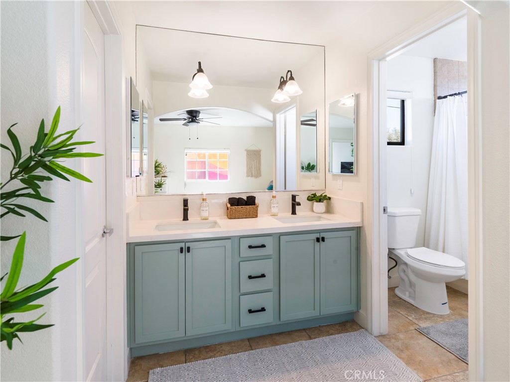 MLS #OC25216695 image #12