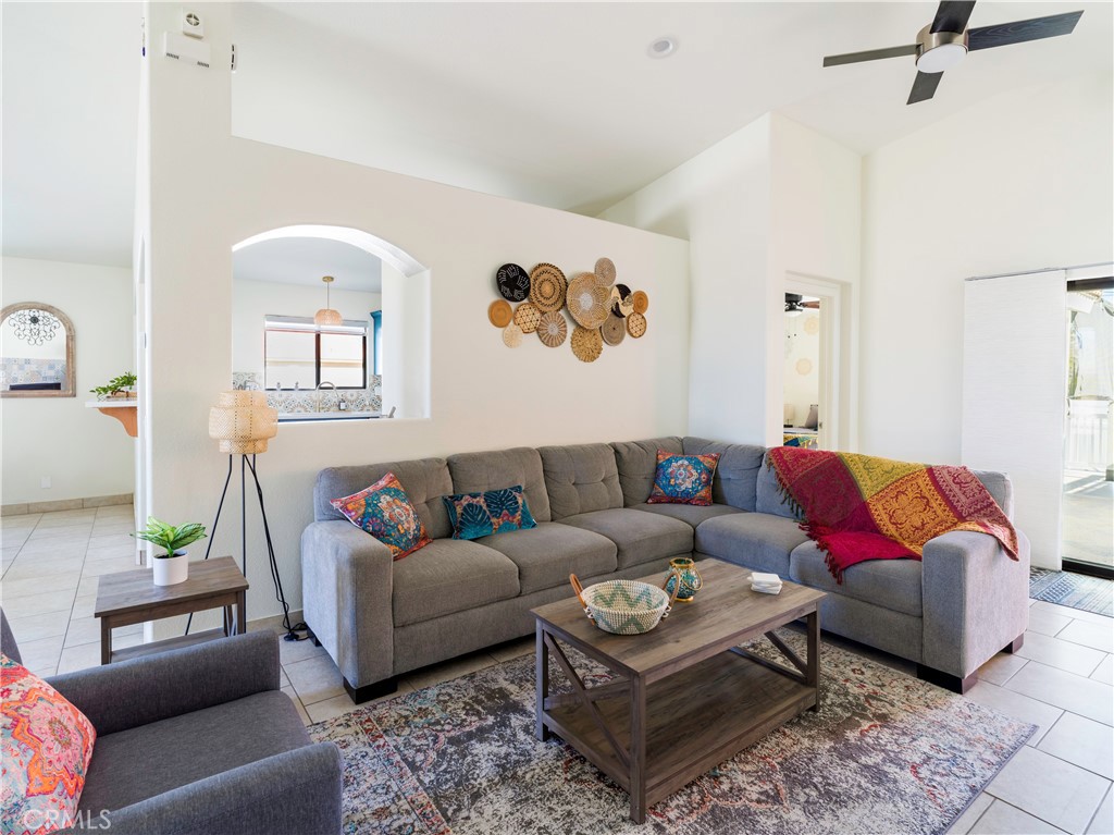 MLS #OC25216695 image #4