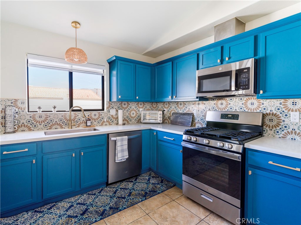 MLS #OC25216695 image #9