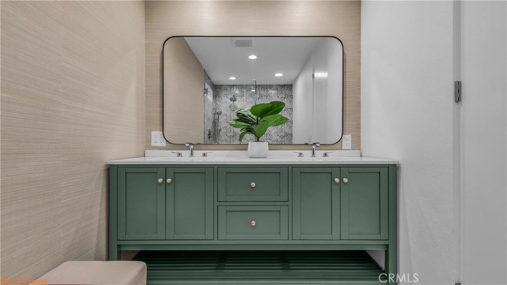 MLS #OC25217303 image #12