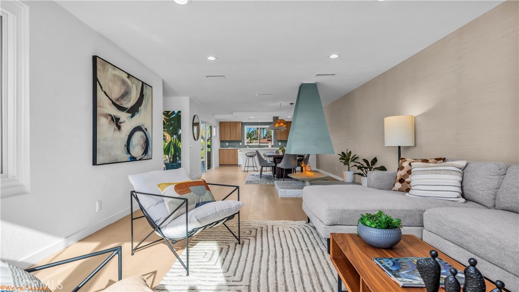 MLS #OC25217303 image #5