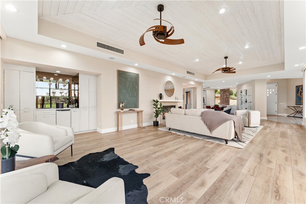 MLS #OC25217924 image #14