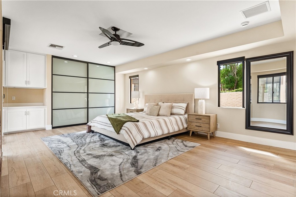 MLS #OC25217924 image #25