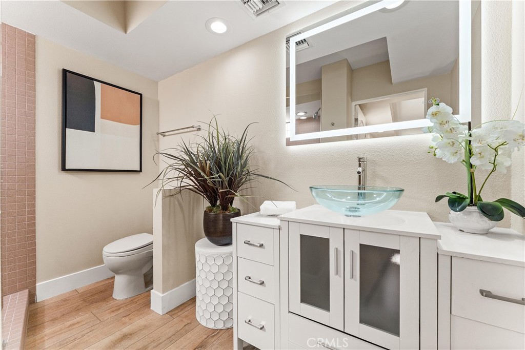 MLS #OC25217924 image #27