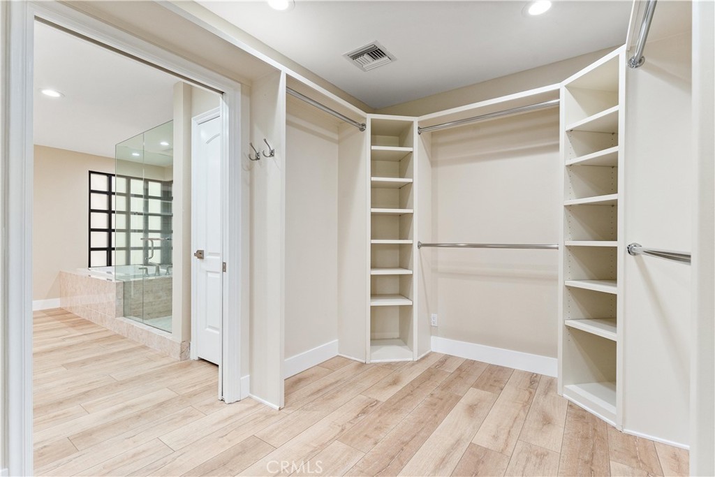 MLS #OC25217924 image #42