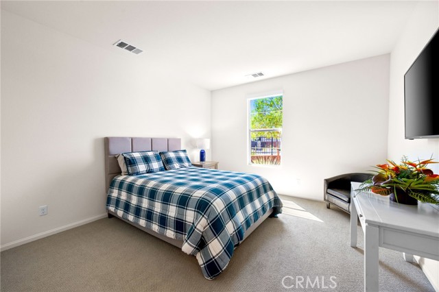 MLS #OC25218341 image #17