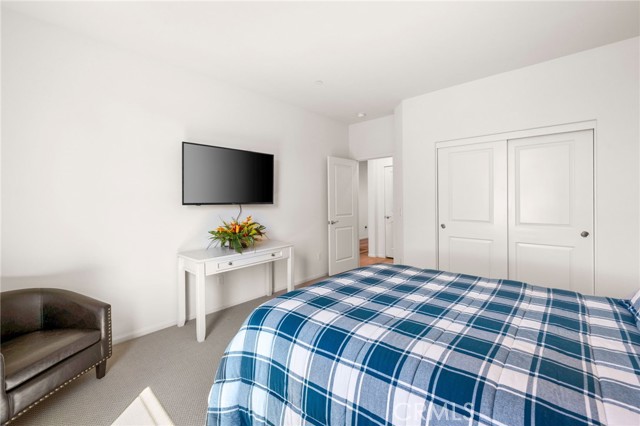 MLS #OC25218341 image #18